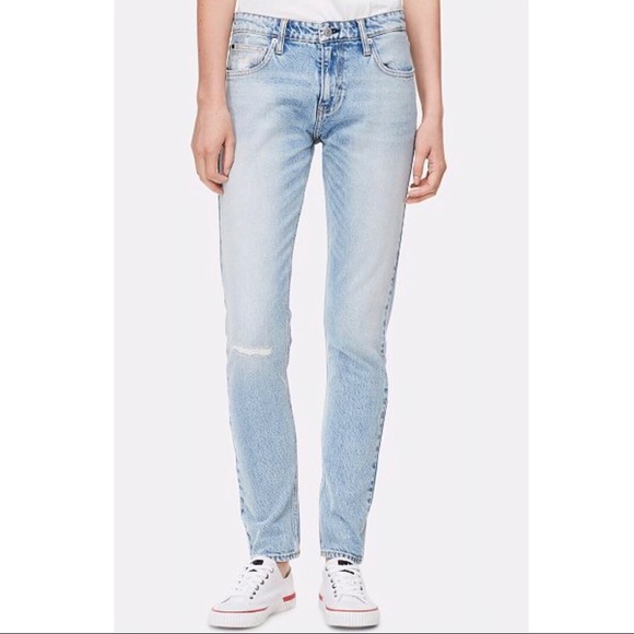 Calvin Klein Denim - Calvin Klein Mid Rise Slim Jeans CKJ021